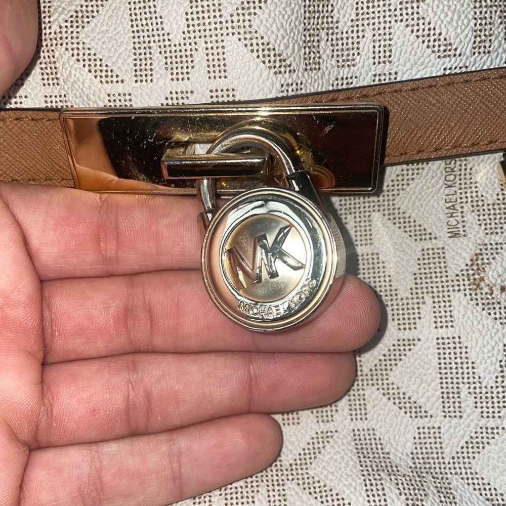Michael Kors crossbody bag Hamilton lock bag monogram bag mk purse travel bag - Picture 11 of 17